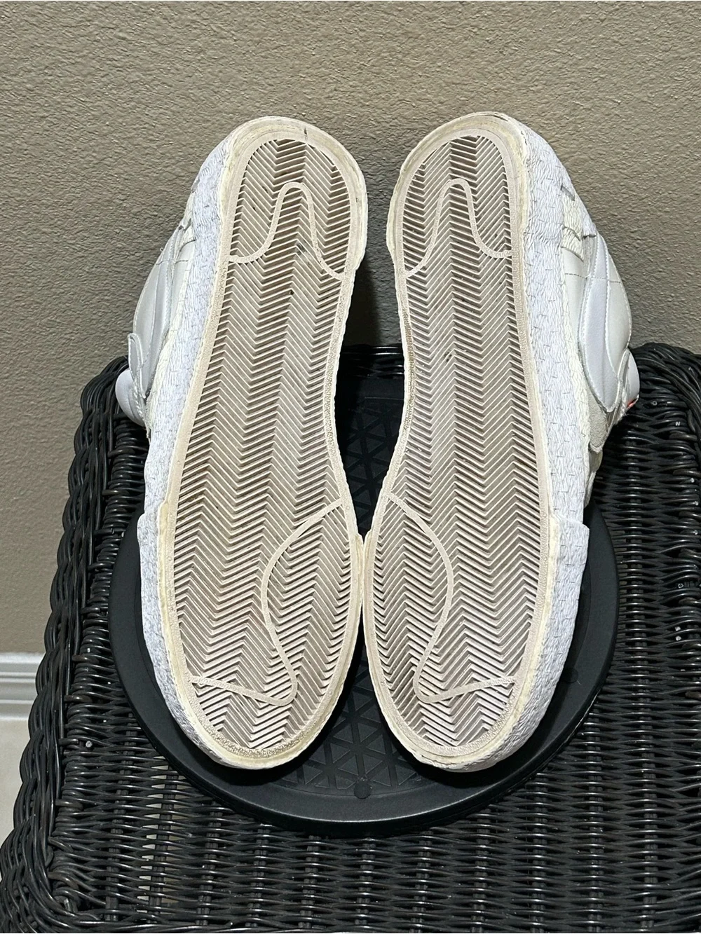 Size 11.5 Nike Blazer Low sacai White Patent Leather DM6444-100